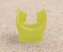 Load image into Gallery viewer, Fun &amp; Safe SNORKLEAN - Snorkeling &amp; Diving mouthpiece&#39;s protective sleeve